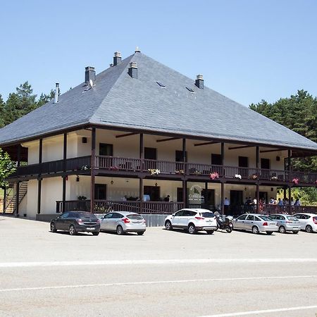 Complejo O Pineiral A Fonsagrada Hotel Екстериор снимка