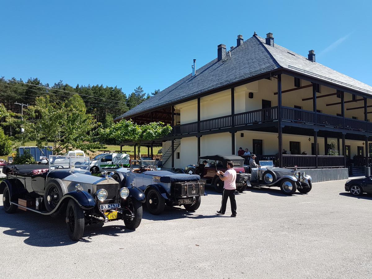 Complejo O Pineiral A Fonsagrada Hotel Екстериор снимка