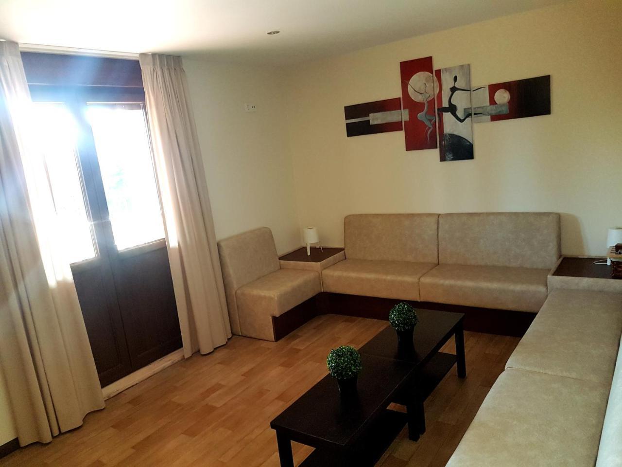 Complejo O Pineiral A Fonsagrada Hotel Екстериор снимка