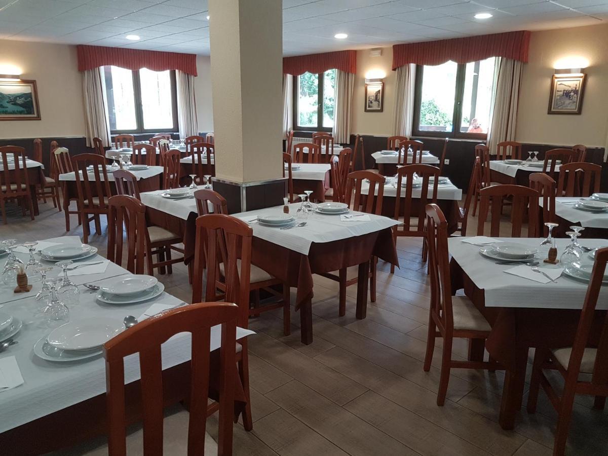 Complejo O Pineiral A Fonsagrada Hotel Екстериор снимка